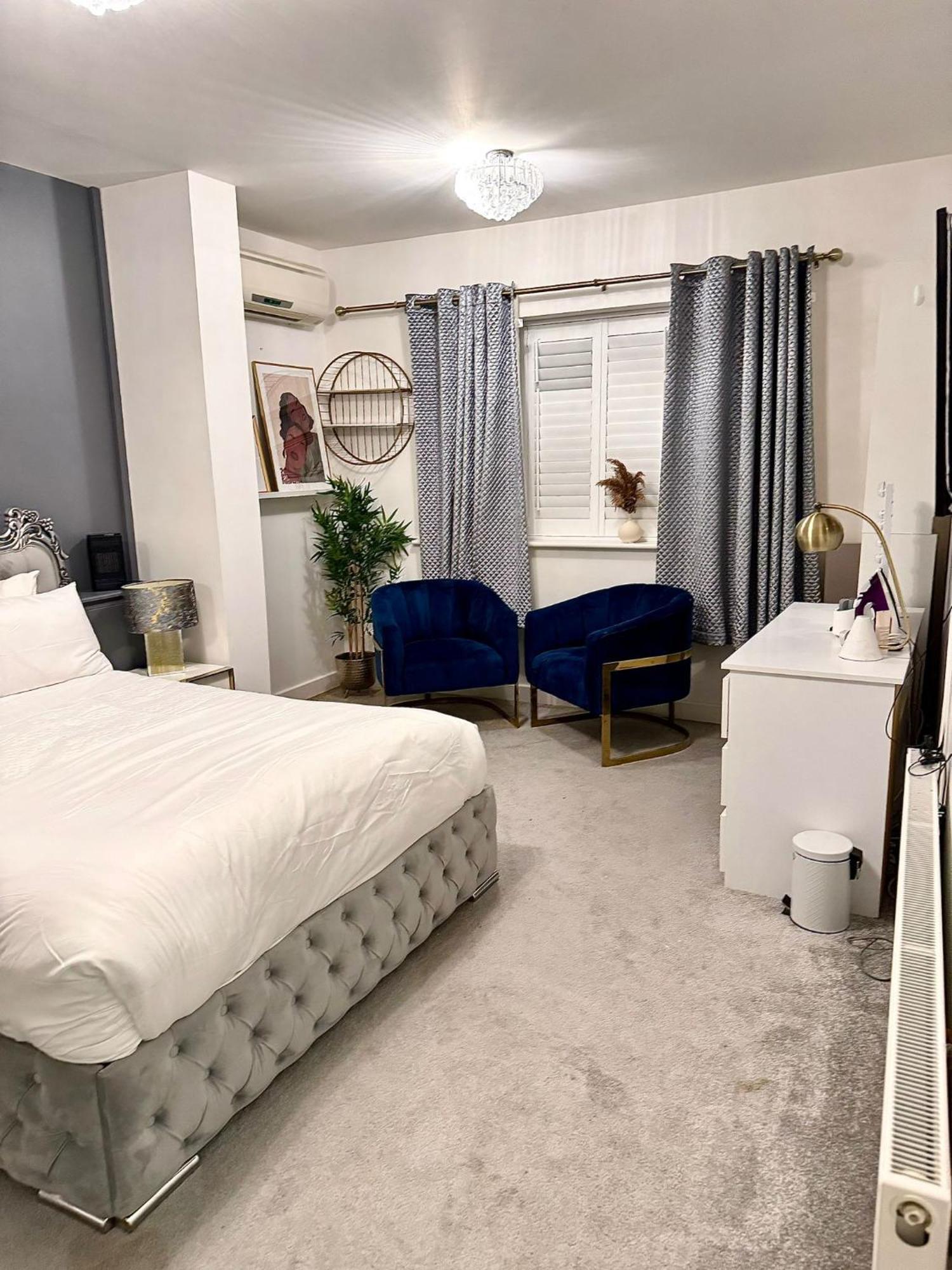 Deluxe Spacious King Size Room Hornchurch Ngoại thất bức ảnh